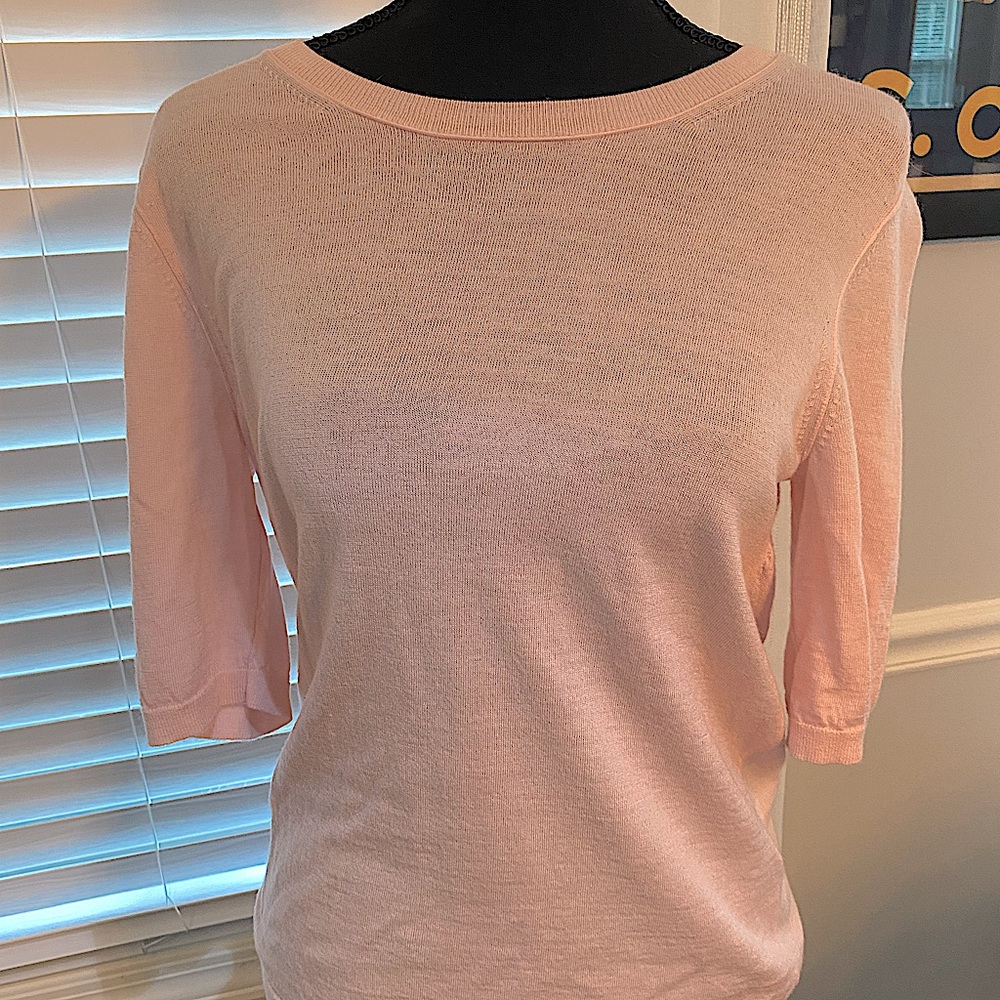 Pink short sleeve sweater blouse